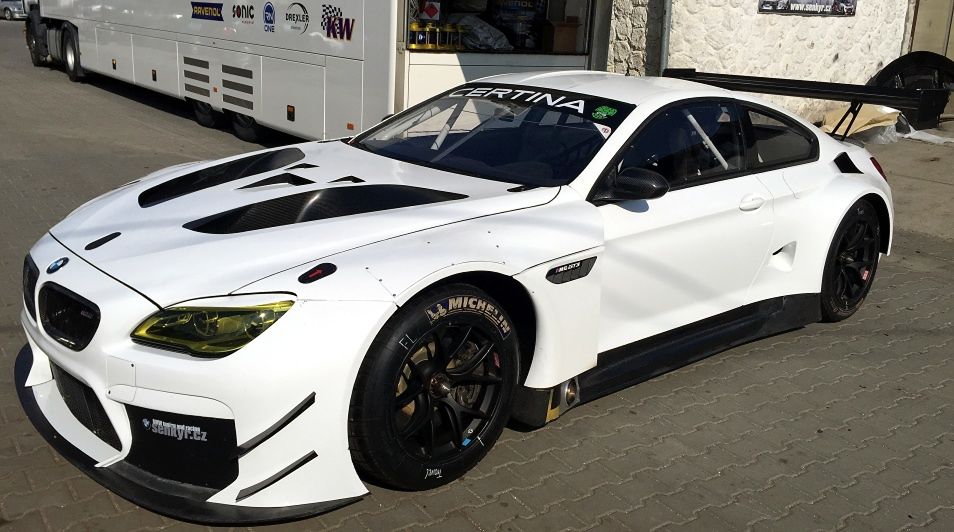 Šenkýř Motorsport v sezóně 2017 s BMW M6 GT3