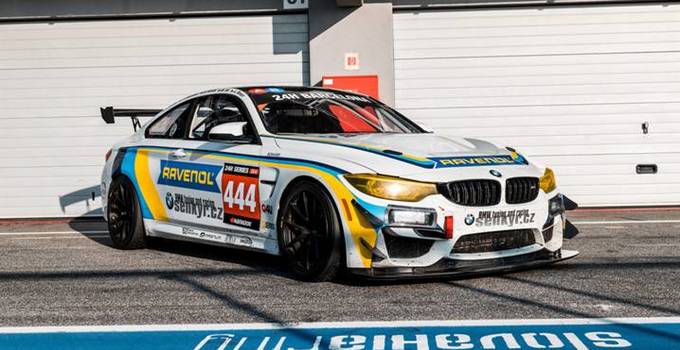 BMW M4 GT4 týmu Šenkýř Motorsport je na prodej!