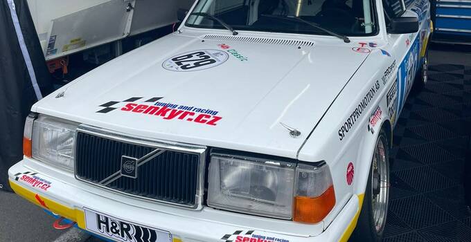 Coverage of the Classic 3h race at the ADAC 24h Nürburgring 2024