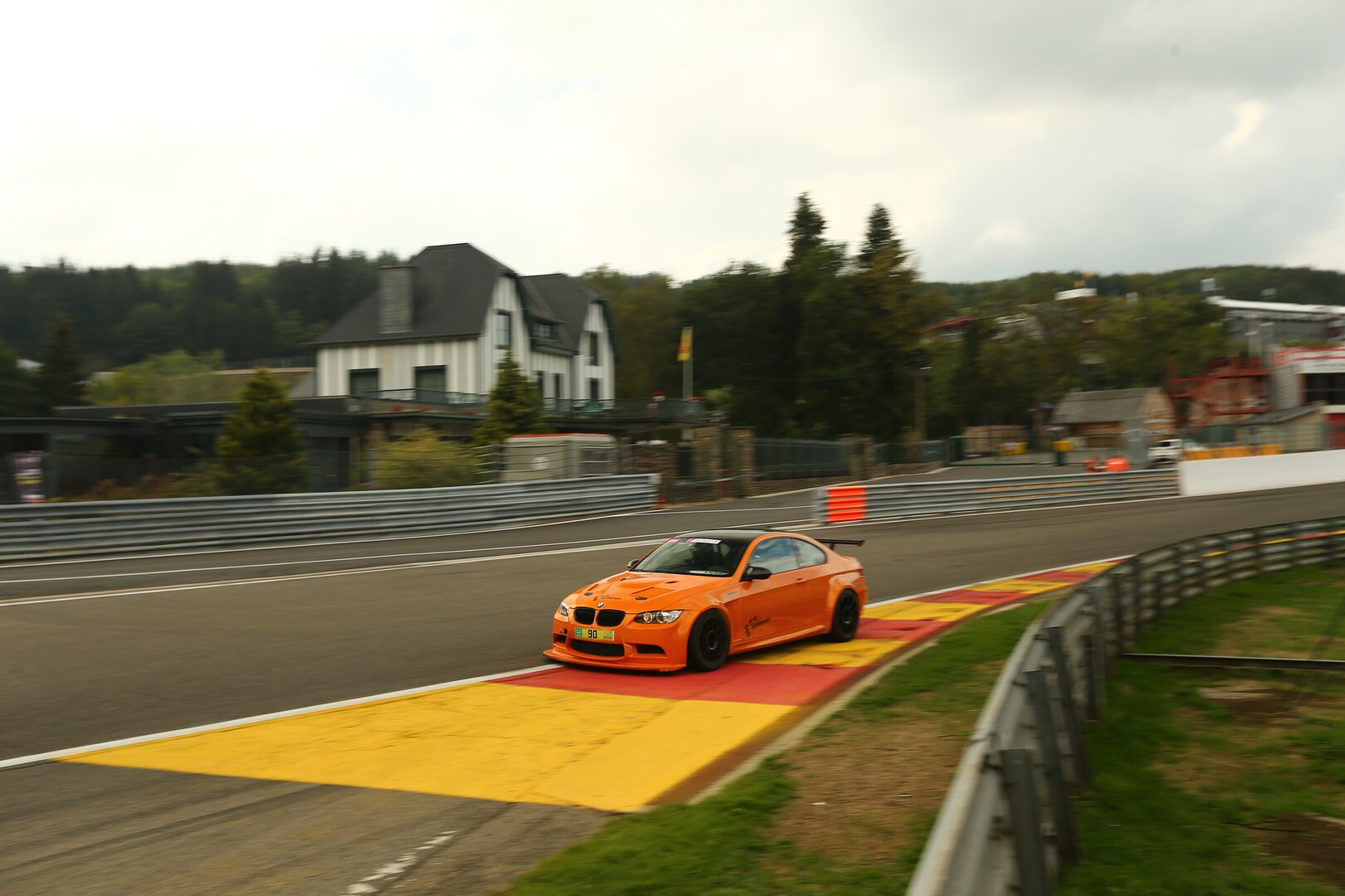 Obsahuje - Další #