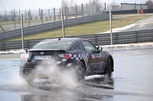 DSC_00001 (121) | Sachsenring - kurz driftování 26.2.2018