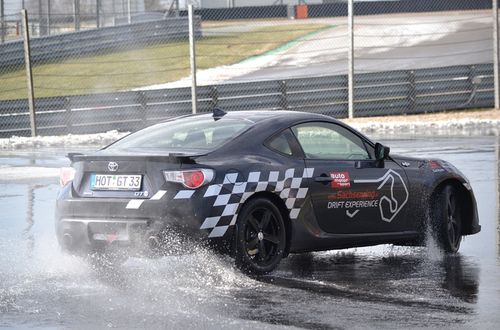 DSC_00001 (125) | Sachsenring - kurz driftování 26.2.2018