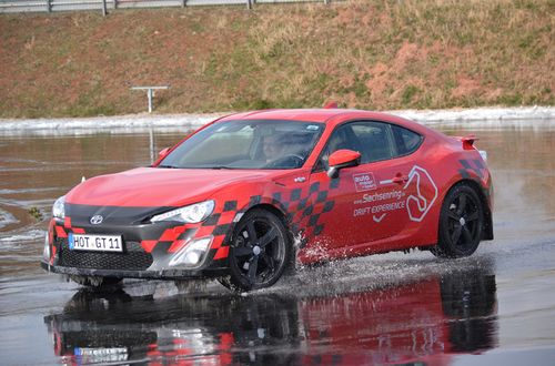 DSC_00001 (137) | Sachsenring - kurz driftování 26.2.2018