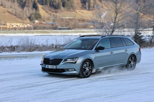 1M5A1842 | Snowdriving Lungauring 7.-8.1.2023