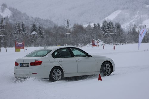 1M5A5100 | Snowdriving Lungauring 18.1.2023
