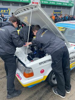 Zase hadice ... tentokrát to nevydržela ocelová manžeta🙏 ... ale už zase jedeme | ADAC 24h Nürburgring 2024 - 3h Classic 30.05. - 01.06.2024 (Reportáž)