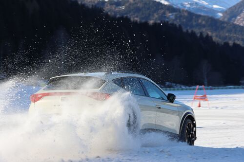 1M5A2030 | Snowdriving Experience Lungauring 12.-13.01.2025