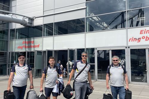 Přesun z briefingu do teamového stanu | ADAC 24h Nürburgring 2025 - 3h Classic 18.-22.05.2025