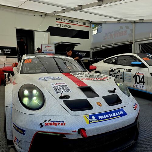 Porsche pro Erdélyi Tomáš (SK) je připraveno k výjezdu na trénink také | Ecce Homo Šternberk 2026 5-7. 6. 2026 - Reportáž