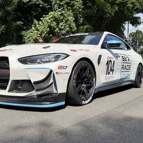 Richard Gonda v BMW M4 GT4 G82 jen pár minut před svým startem | Ecce Homo Šternberk 2026 5-7. 6. 2026 - Reportáž