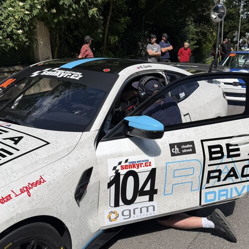 Poslední ladění detailů na BMW M4 GT4 G82 před prvním startem v závodě | Ecce Homo Šternberk 2026 5-7. 6. 2026 - Reportáž
