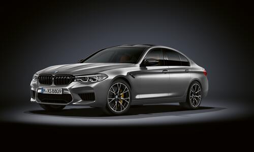 BMW M5 F10