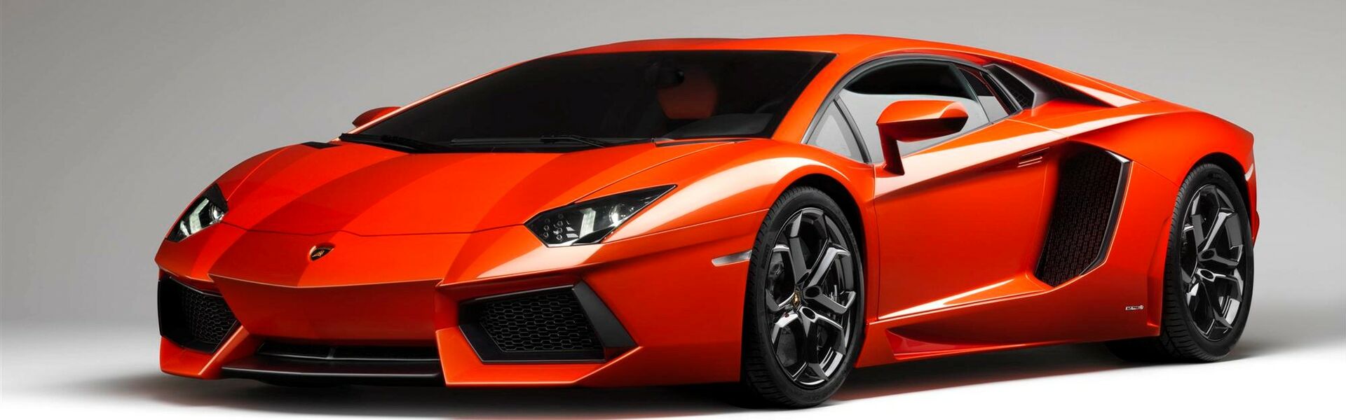 Disky kol/ pneumatiky pro automobil Lamborghini Aventador LP 700