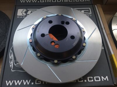 Disc set rear Giro - replacement for OEM brake discs (standard steel brakes 370mm)