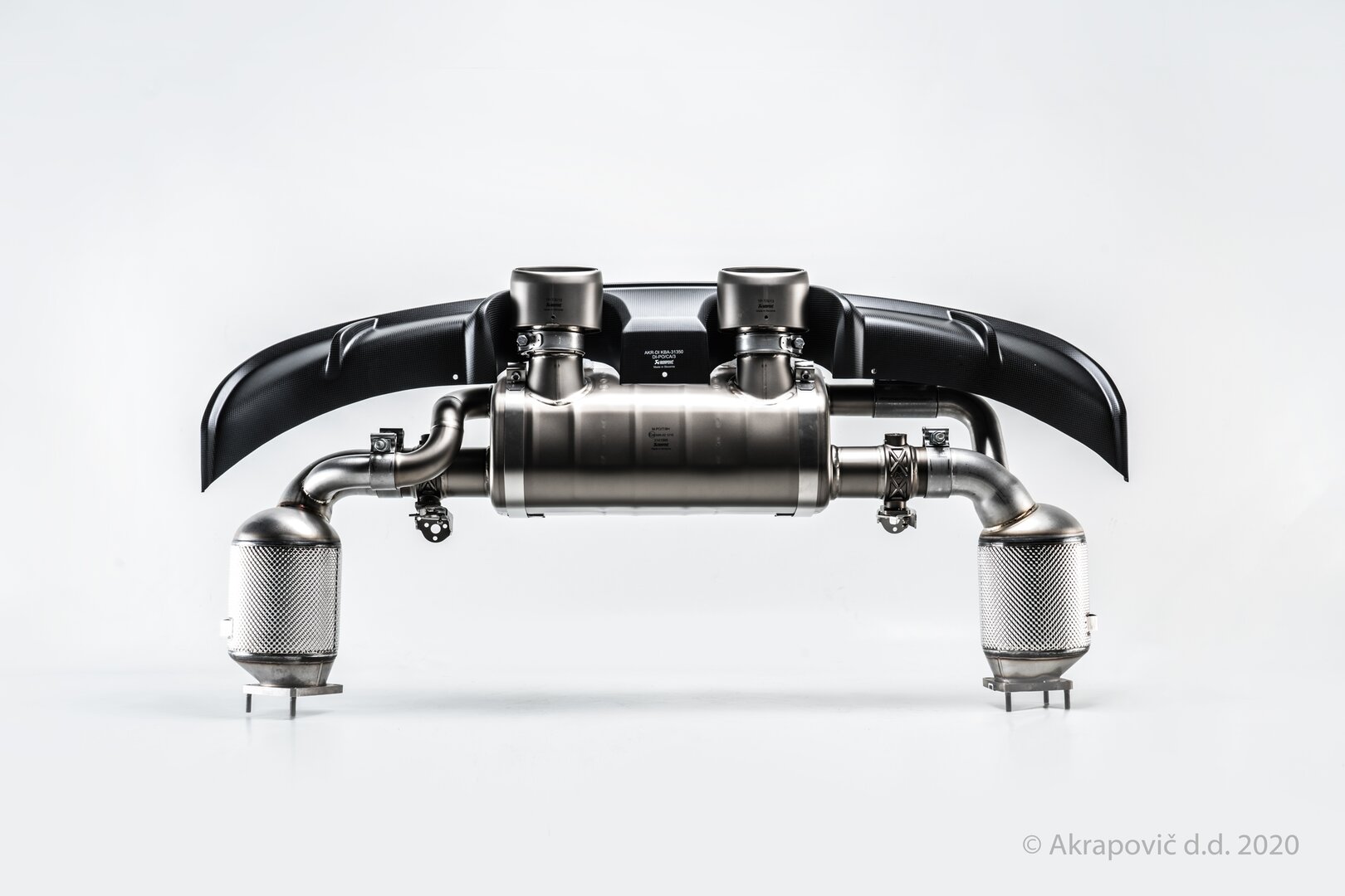 Technical information of Rear Carbon Fiber Diffuser - High Gloss Akrapovič - Další #
