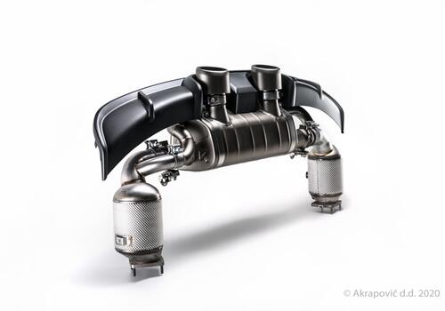 Rear Carbon Fiber Diffuser - High Gloss Akrapovič - Galerie #3