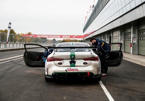 BMW M4 GT4 (G82) EVO - Galerie #4