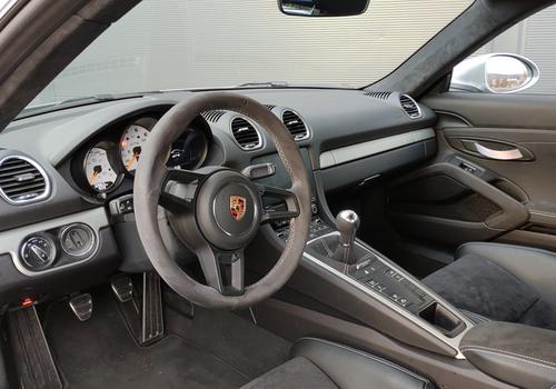 Porsche 718 GT4 - auto na prodej - Galerie #5