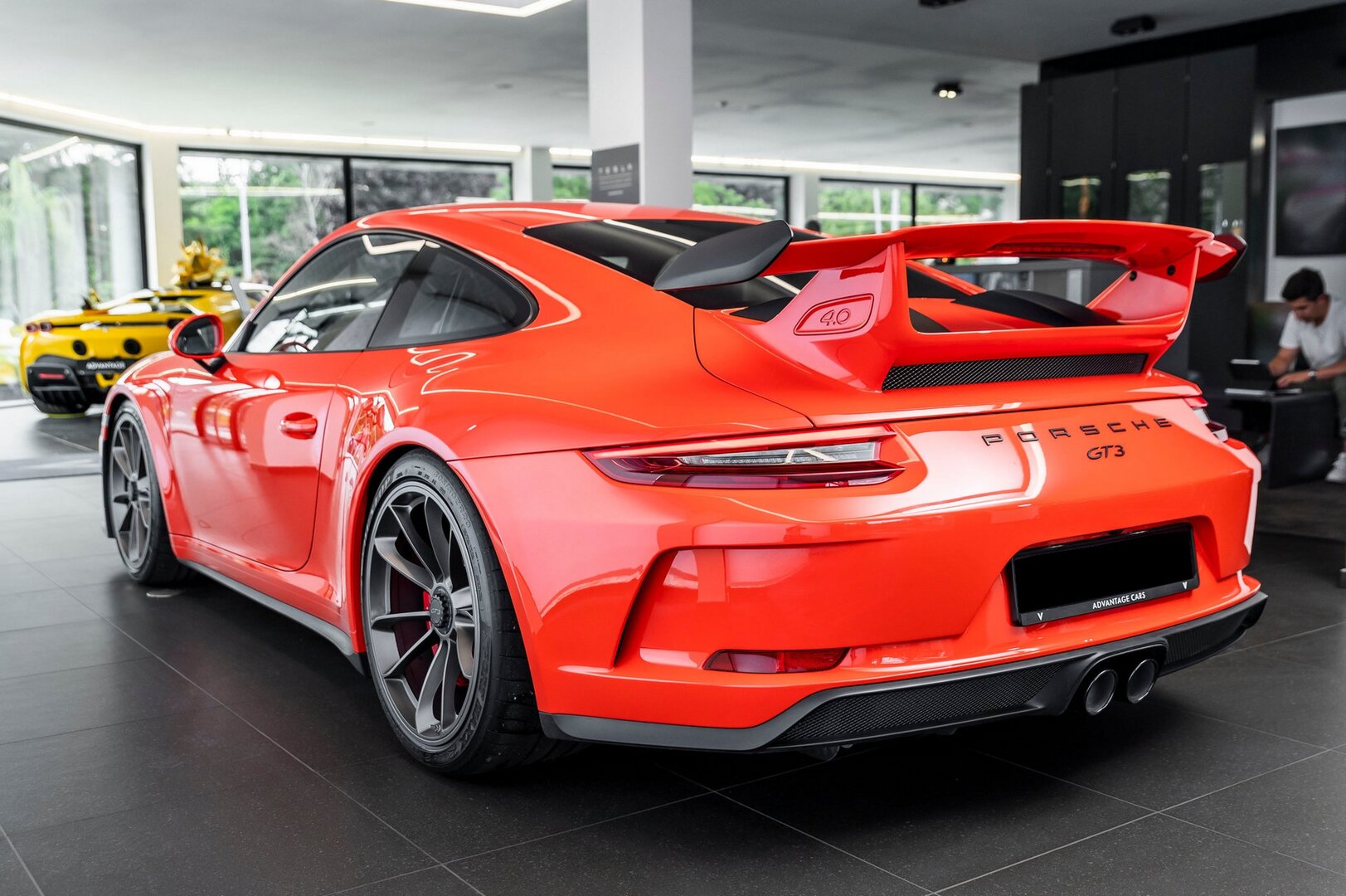 O prodeji vozů jako Porsche 911 GT3 (991.2) u Šenkýř Motorsport - auto na prodej - Další #