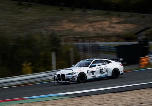 BMW M4 GT4 (G82) EVO (Modré) - Galerie #6
