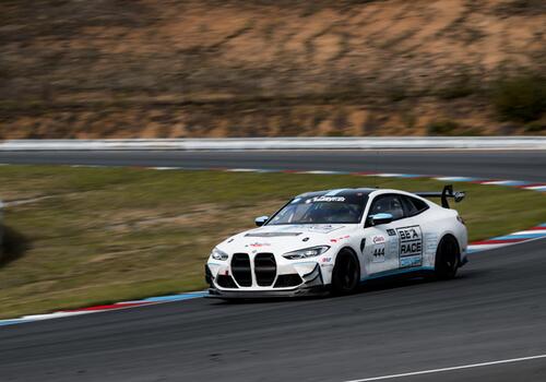 BMW M4 GT4 (G82) EVO (Modré) - Galerie #8