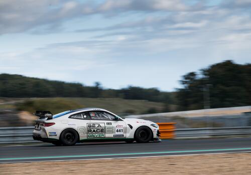 BMW M4 GT4 (G82) EVO (Green livery) - Galerie #7
