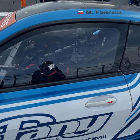 Valencia. Náš první závod v letošní GT Winter Series a spokojenost...