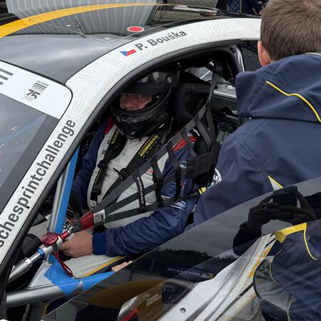 Cars and drivers ready for qualifying