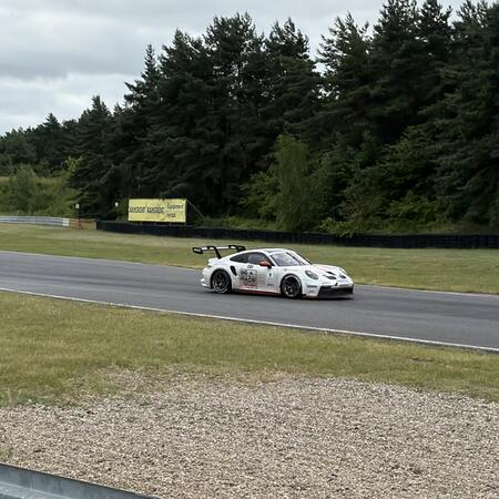 Snapshots from the first qualifying session