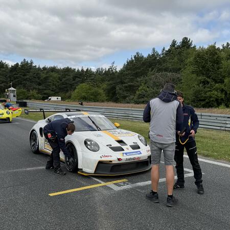Race 1 - Grid is ready