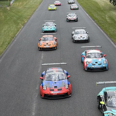 Race 1 - Warm-up Lap