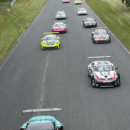 Race 1 - Warm-up Lap