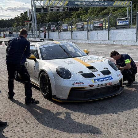 Mandatory pit stop during the 100-Mile Race of Poland