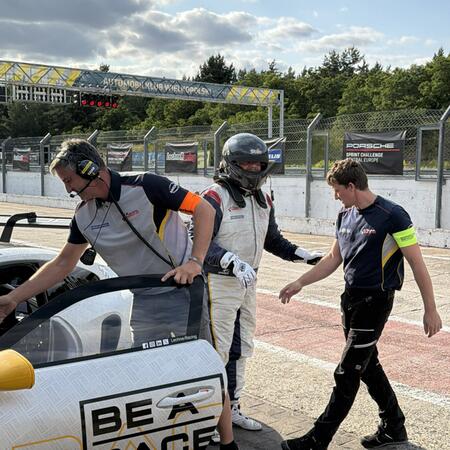 P. Bouška completed the 100-mile endurance race in Poland