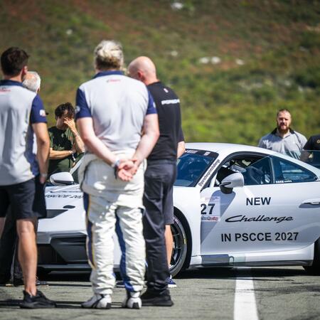 Představení Porsche 911 Challenge