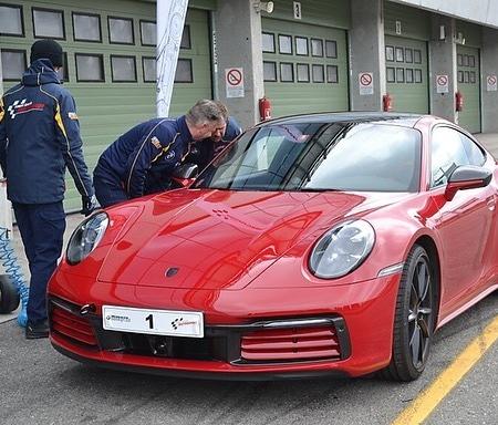 Vcerejsi trackday akce Senkyr Motorsport v Brne se povedla. •...