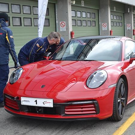 Exkluzivni Trackday Senkyr Motorsport, Automotodrom Brno - right...