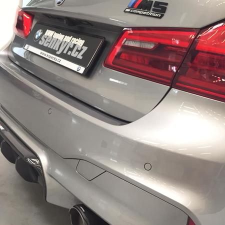 Akrapovic BMW M5 F90 Competition - fotopribeh vcerejsi instalace...