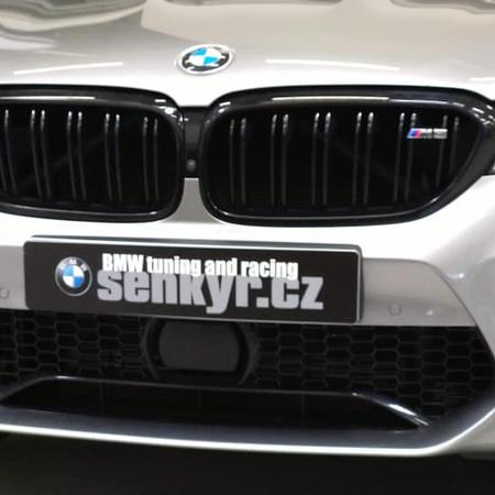 Akrapovic BMW M5 F90 Competition - fotopribeh vcerejsi instalace...