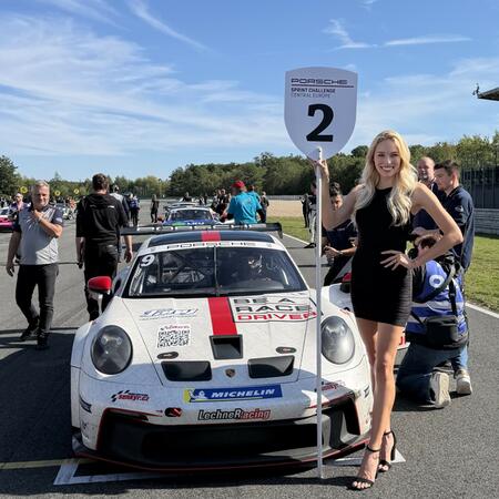 M. Faiereisl v Porsche 992 GT3 Cup na P2 starting gridu...