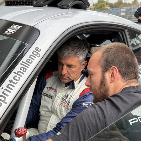 Robert Šenkýř a jeho zhodnocení Porsche 911 Challenge po...