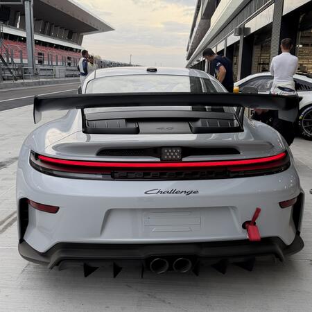 Šenkýř Motorsport měl na testování nové Porsche 911 Challenge