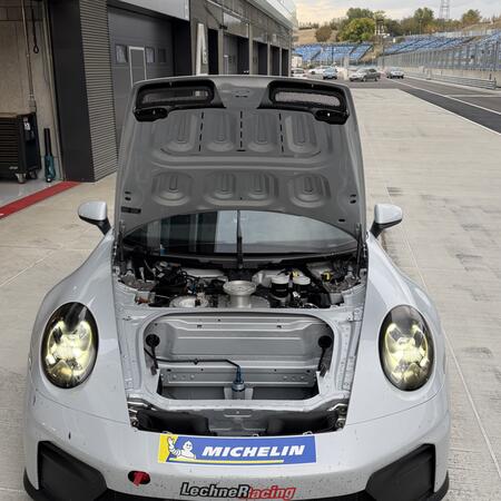 Šenkýř Motorsport měl na testování nové Porsche 911 Challenge