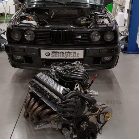 Renovace M20B25 do E30 325i pro @bmw_kovalcik je u konce.
•••
Motor...