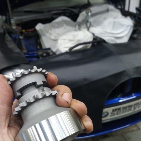 BMW M4 F82 a dnešní instalace aretace kliky “Crank Hub  Fix”...