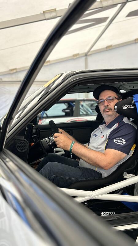 Tomáš Erdélyi v závodním voze BMW M3 E30 na ADAC 24H Classic...