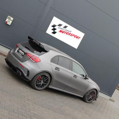 Mercedes AMG A45 - tento úžasný hatchback dostal v Šenkýř Motorsport...