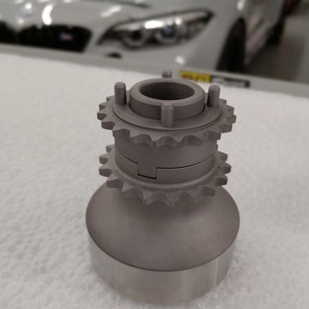 BMW M4 F82 a dnešní další instalace aretace kliky “Crank Hub...