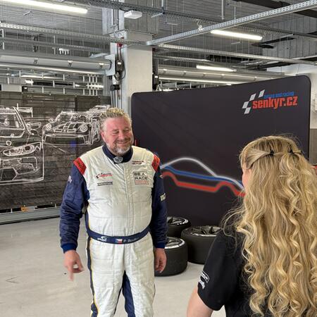 P. Bouška dává rozhovor po úspěšném prvním závodě