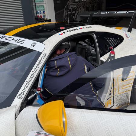 P. Bouška gets into a Porsche 992 GT3 Cup